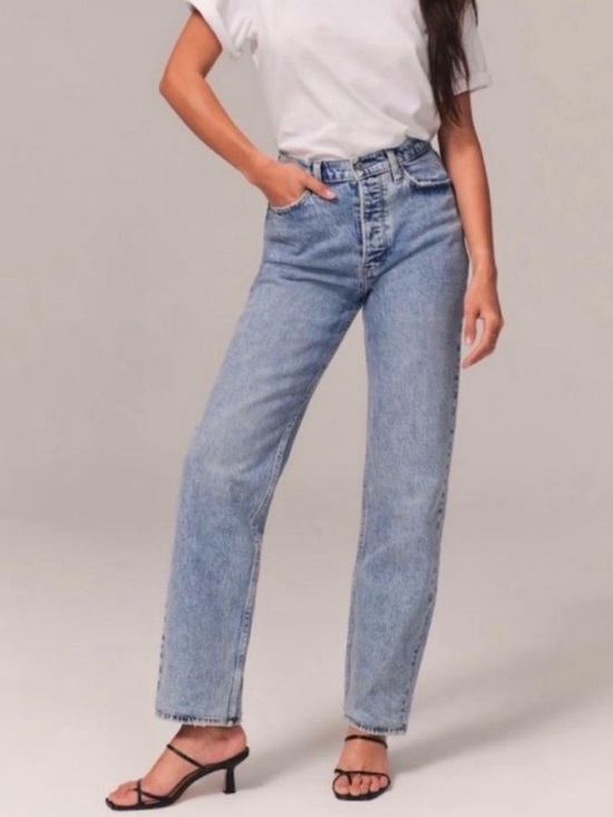 Abercrombie & Fitch Denim - Abercrombie & Fitch High Rise The Dad Straight Leg Blue Jeans, Size 27